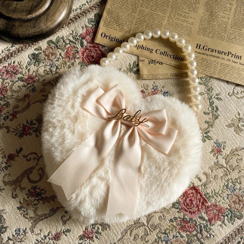 White Fur Heart Shaped Purse - Picture 2 of 8